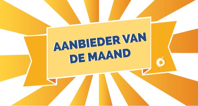 Oranje zonnestralen met een oranje lint van CoinCompare en de crypto aanbieder van de maand